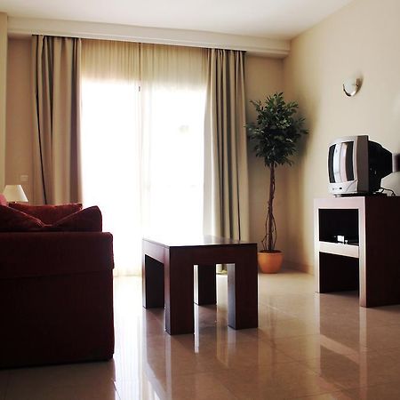 Apartamentos Turisticos Anoreta Рінкон-де-ла-Вікторія Екстер'єр фото