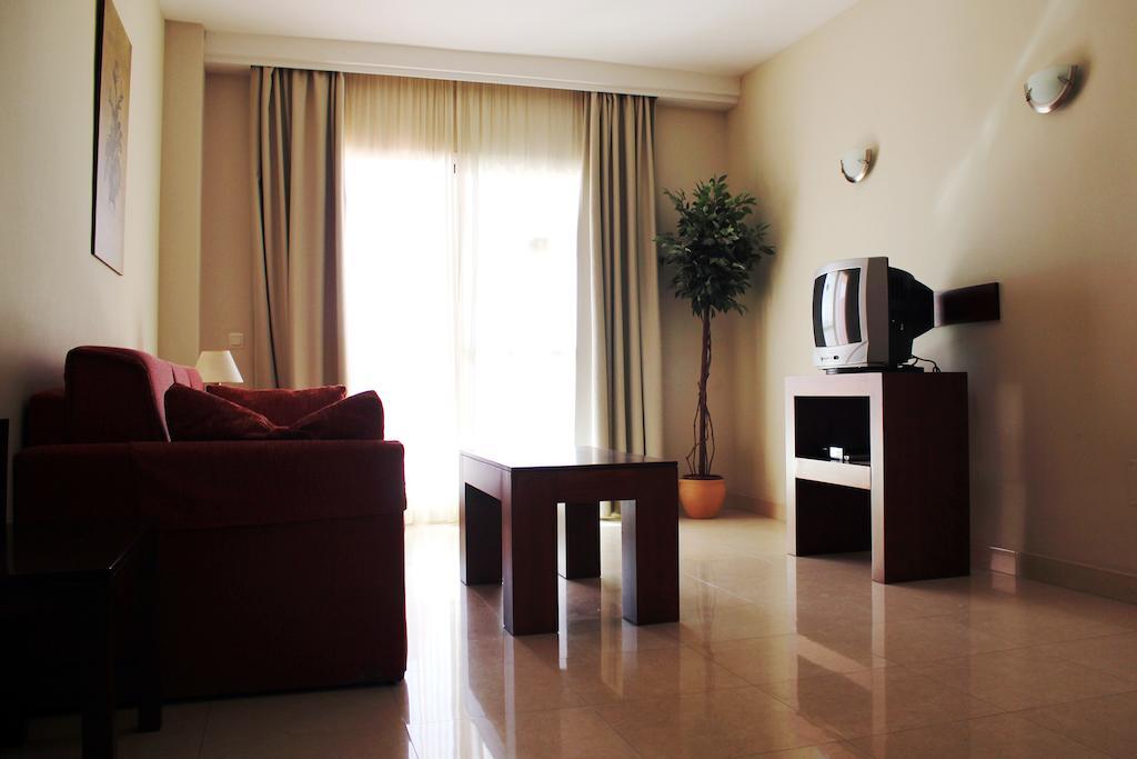 Apartamentos Turisticos Anoreta Рінкон-де-ла-Вікторія Екстер'єр фото