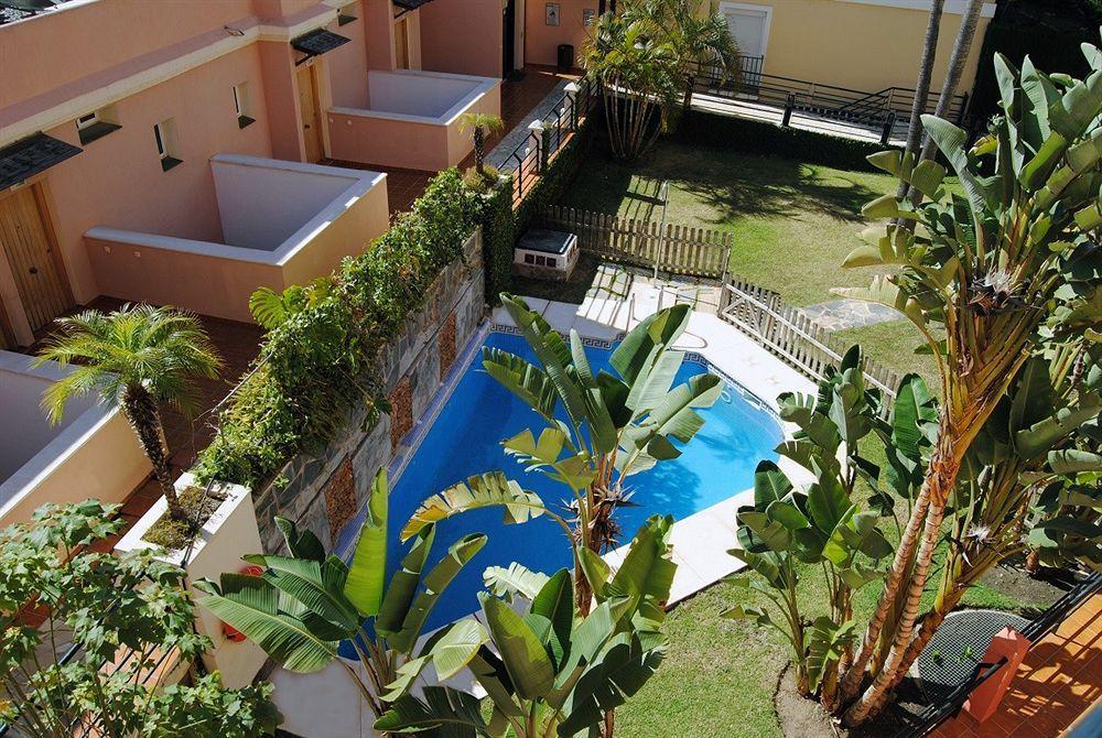 Apartamentos Turisticos Anoreta Рінкон-де-ла-Вікторія Екстер'єр фото