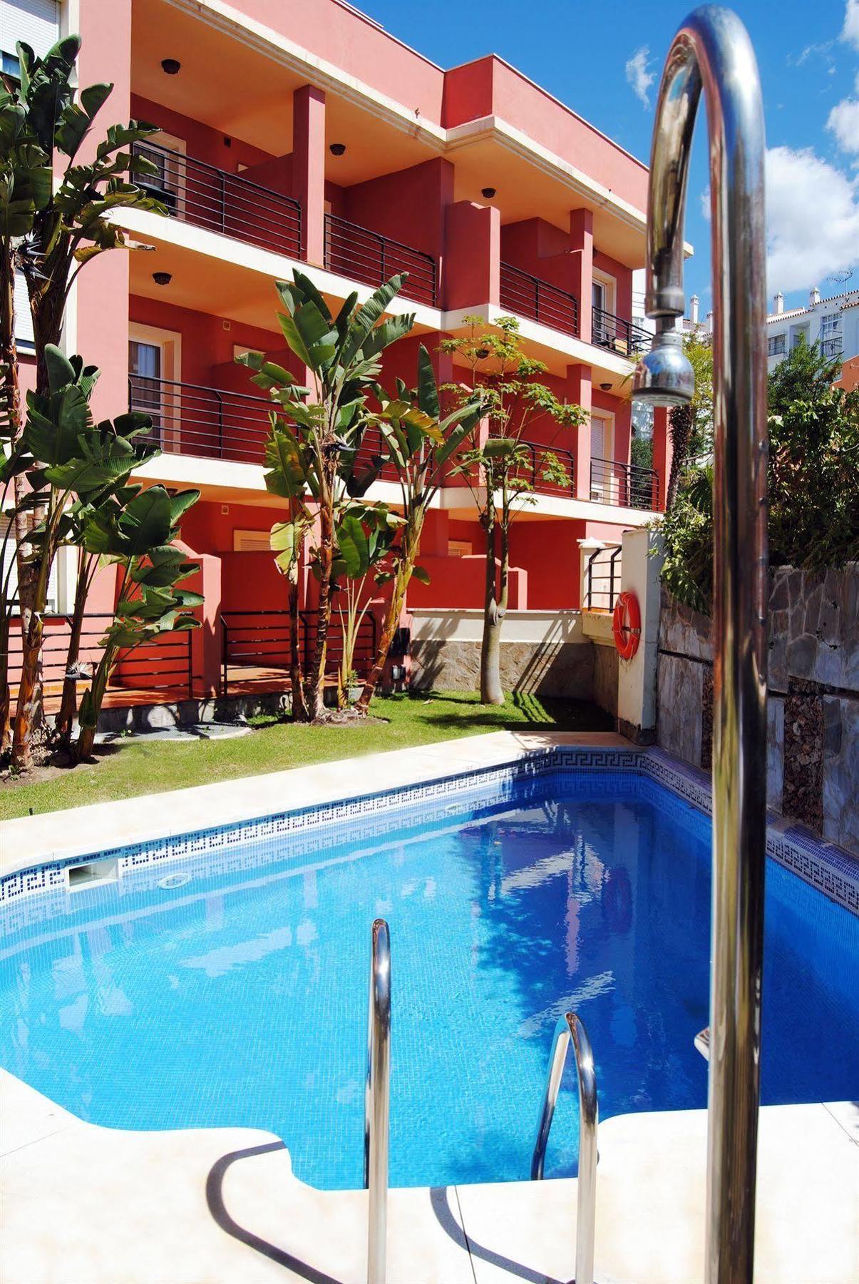 Apartamentos Turisticos Anoreta Рінкон-де-ла-Вікторія Екстер'єр фото